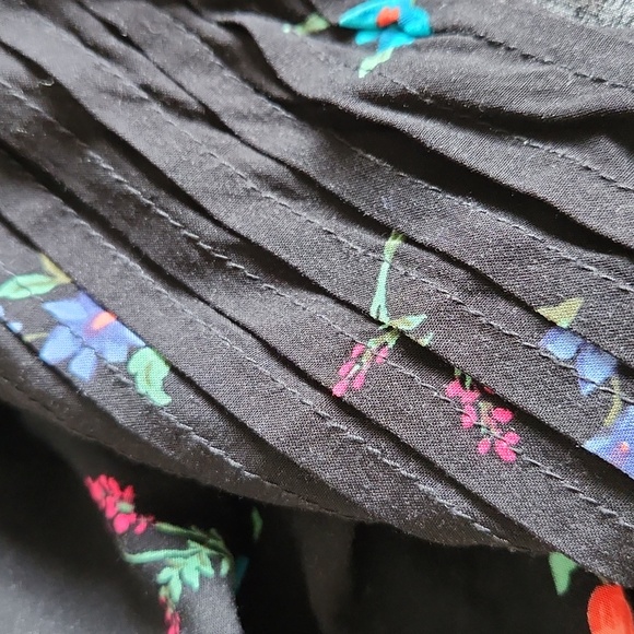 Old Navy - Picture 5 of 6